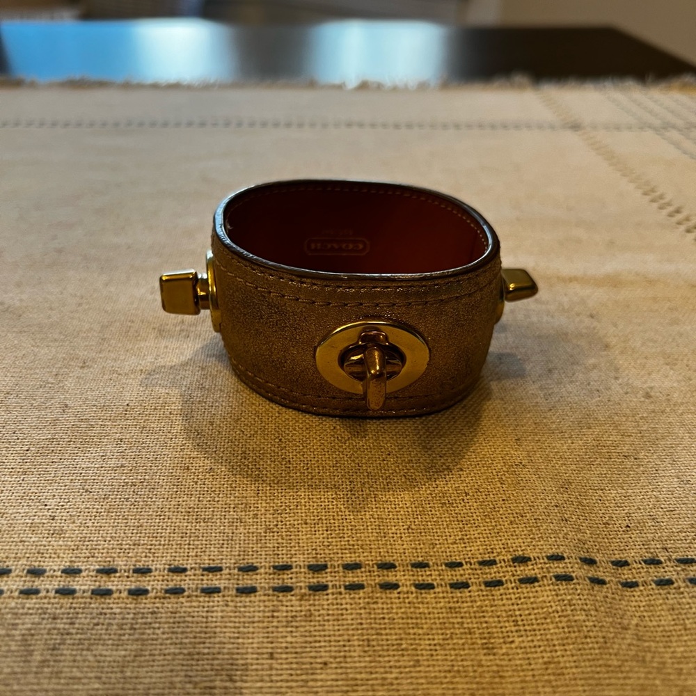 Coach Gold Metallic Turnlock Bracelet - Picture 6 of 6